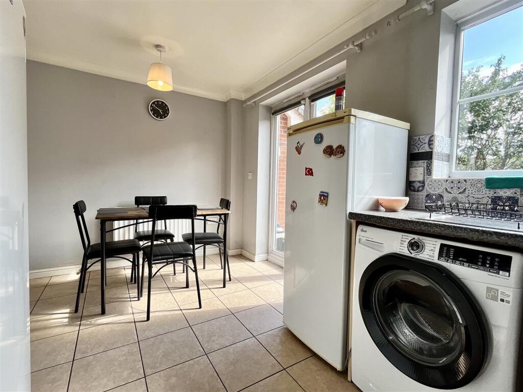 House in Birmingham, Castle Vale - View 5