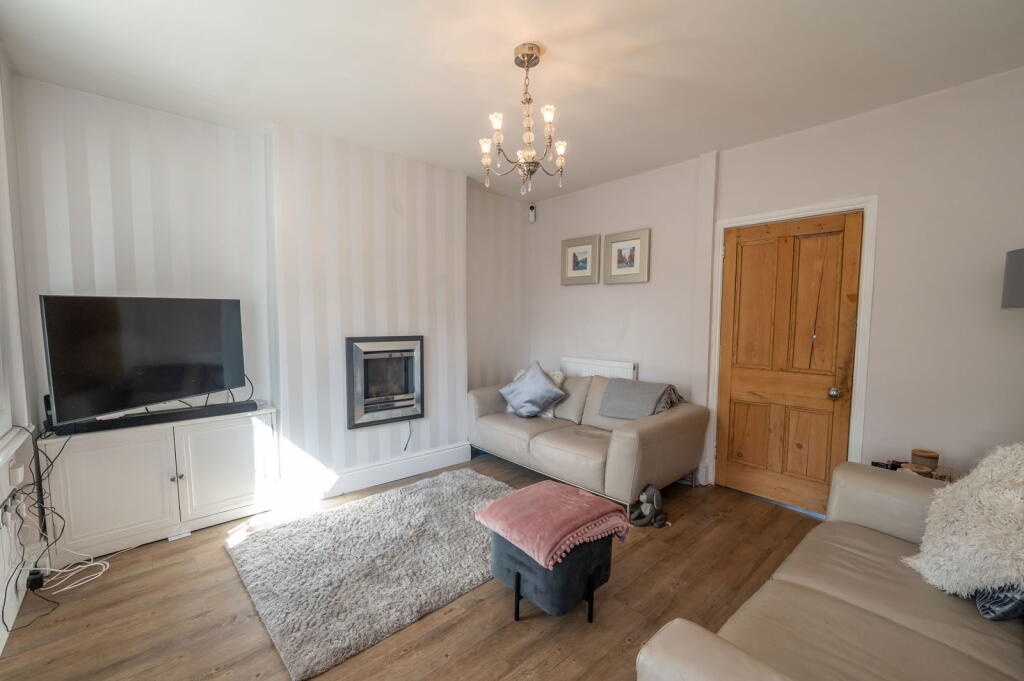 Additional image 7 of Extended home with stunning open-plan kitchen & garden room – Bissell St, Quinton, Birmingham B32 1AH