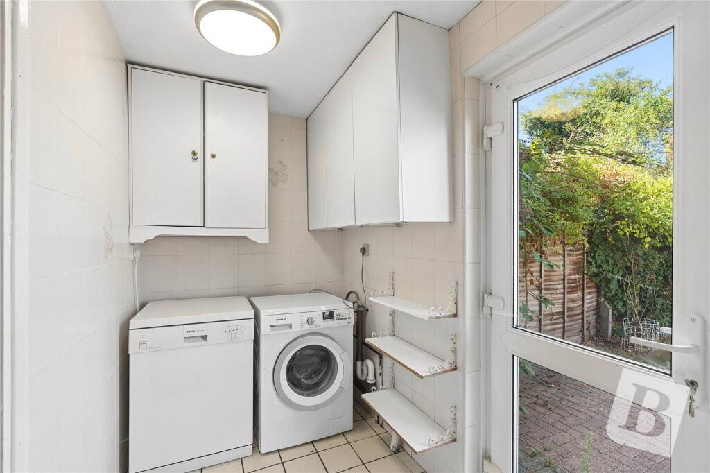 House in London - View 5