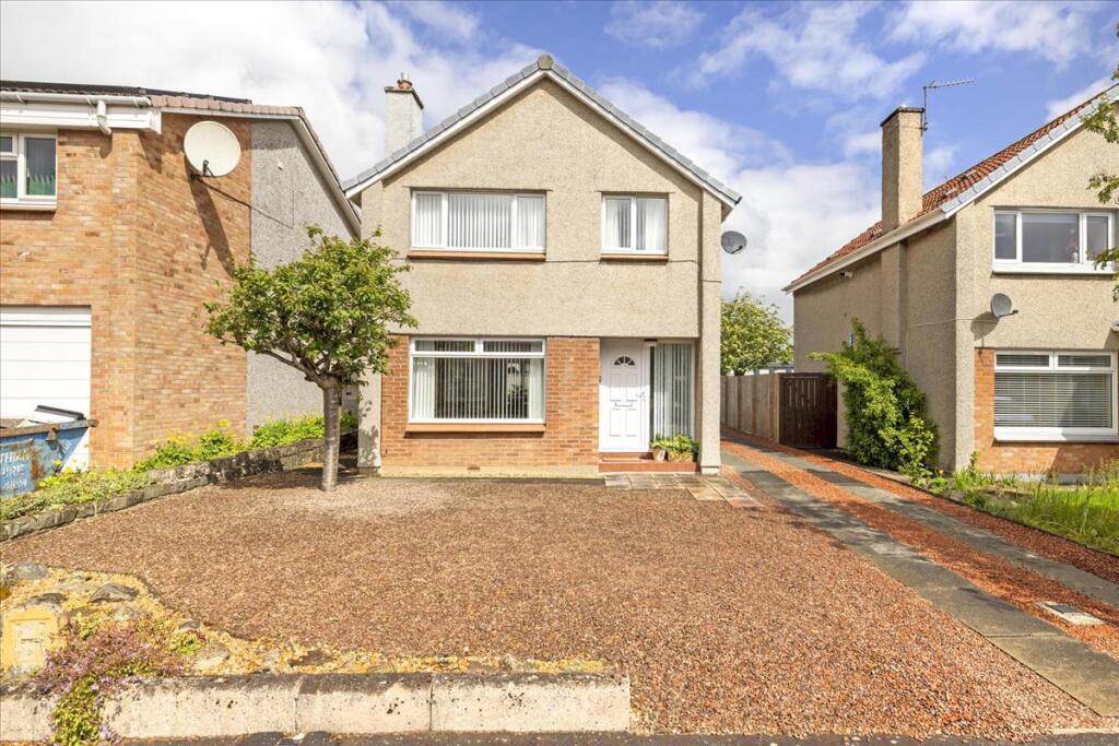 Main image of property: 17 St James's Gardens, Penicuik, EH26