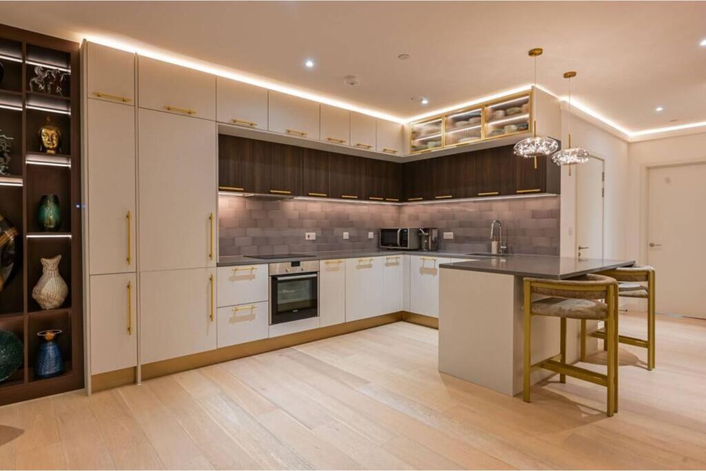 Main image of property: 2 Royal Wharf Walk, London, E16