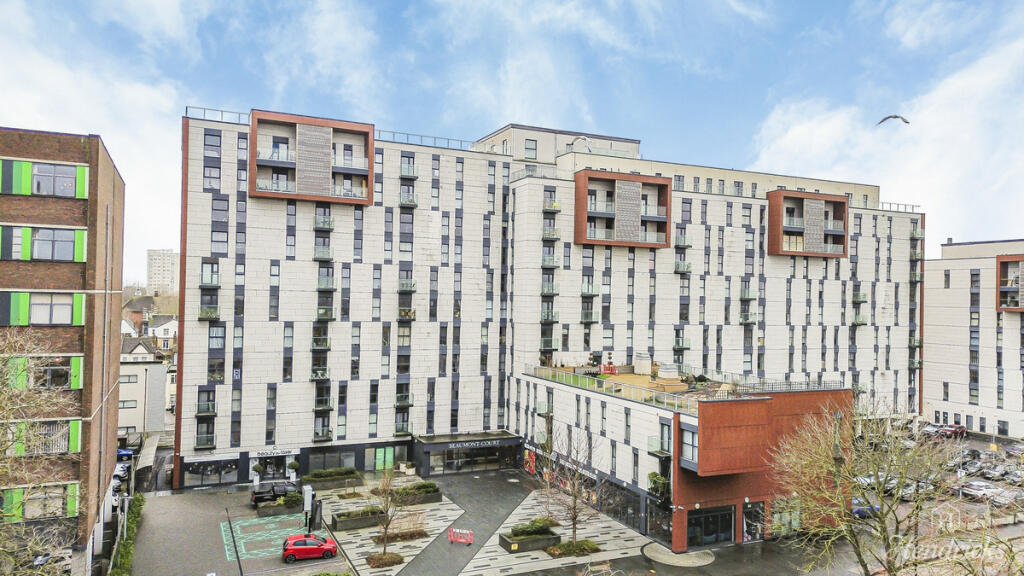 Main image of property: Victoria Avenue, Southend-on-sea, SS2 6