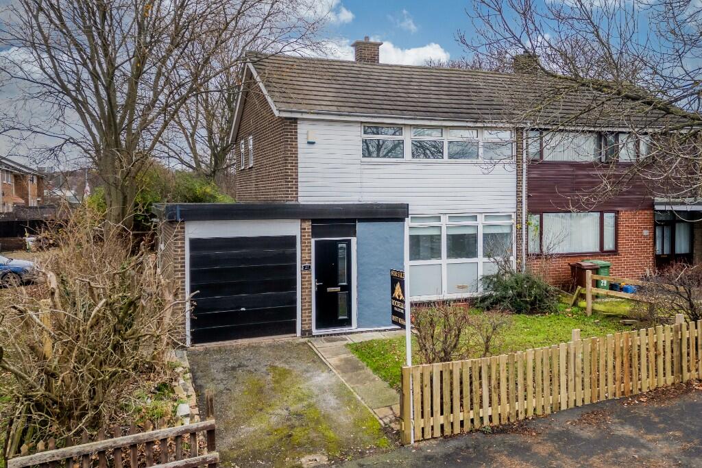 Main image of property: Lisheen Avenue, Castleford, West Yorkshire, WF10