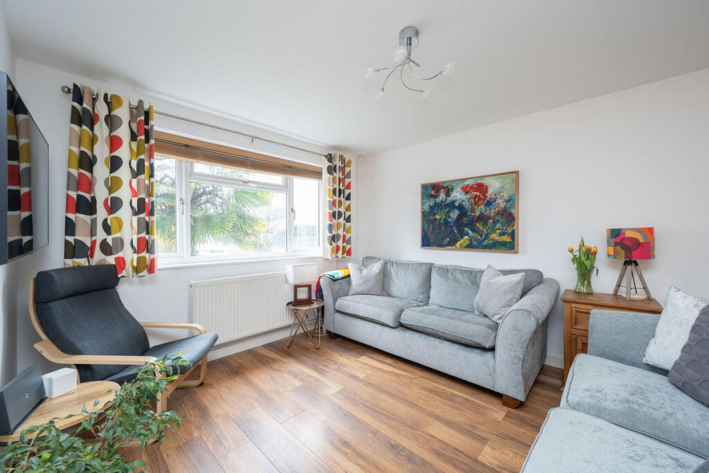 Sorrell Road, Horsham, RH12 image 4