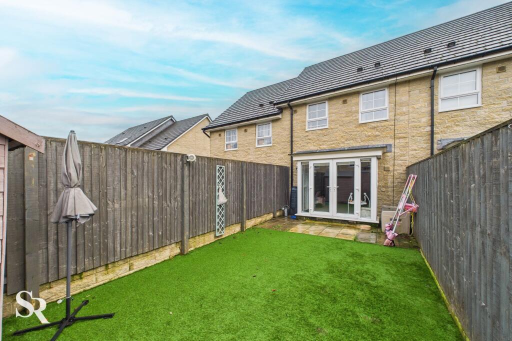 Burrfields Road, Chapel-En-Le-Frith, SK23 photo 4