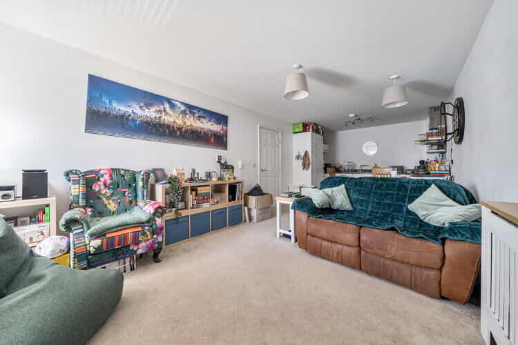 Apartment in Northampton - View 2