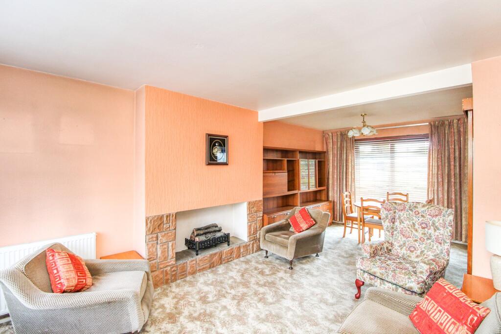 Ashdown Drive, Crawley, West Sussex. RH10 5DU - View 2