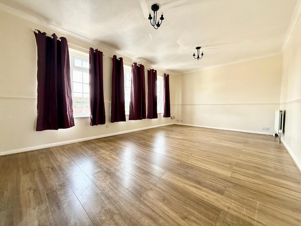 Birdsfoot Lane, Icknield, Luton, Bedfordshire, LU3 2DQ photo 2