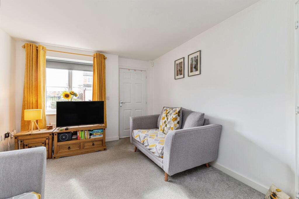 House in Middlesbrough, Stainton and Thornton - View 2