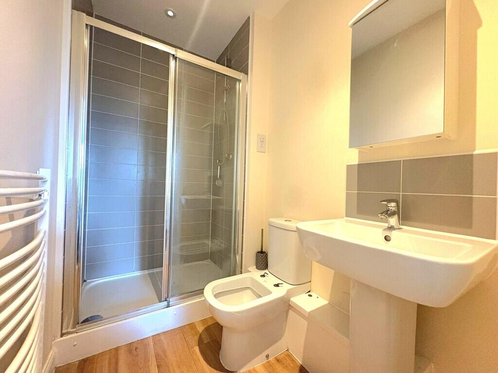 Apartment in Harrow - View 3