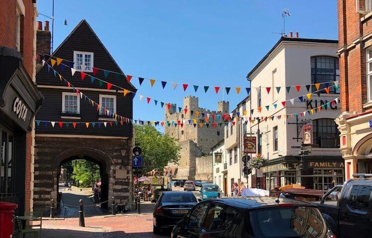 Main image of property: High Street, Rochester, ME1