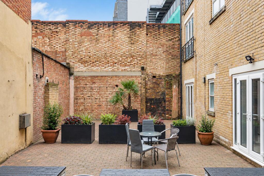 Apartment in London - View 2