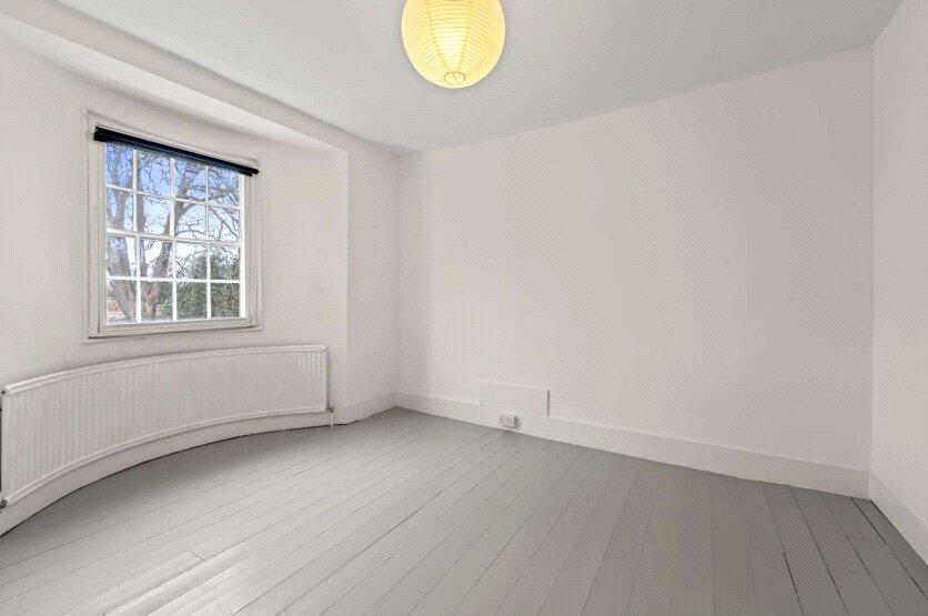 Apartment in Twickenham - View 2