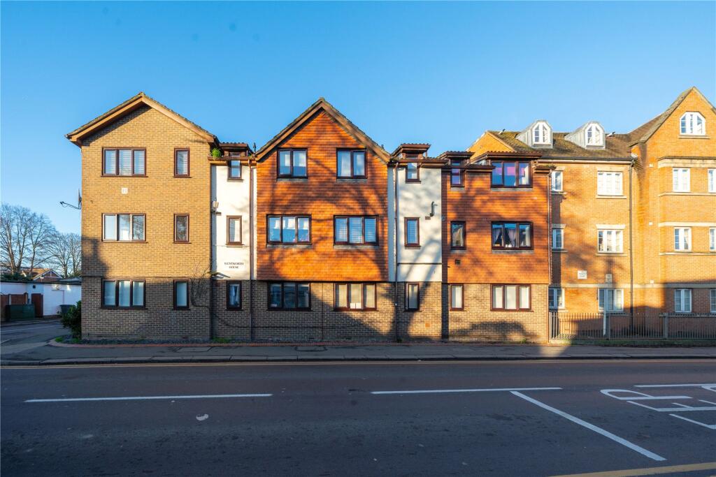 Main image of property: High Street, Addlestone, Surrey, KT15