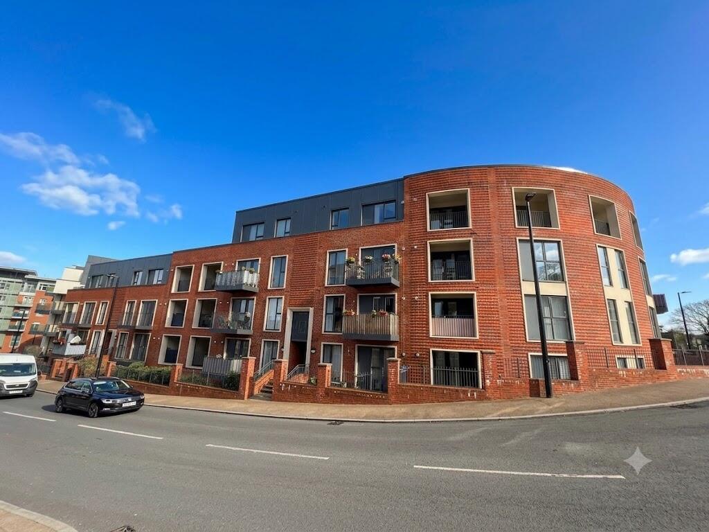 Main image of property: Suffield Lodge, Suffield Hill, High Wycombe, Buckinghamshire