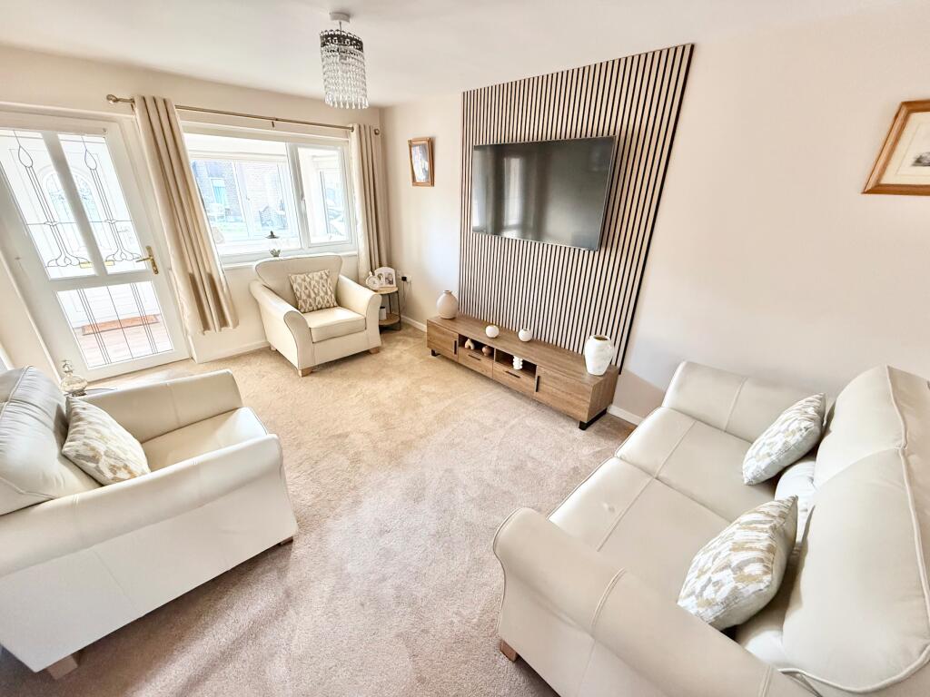 Kennedy Close, Lancaster | Immaculate Family Home photo 4