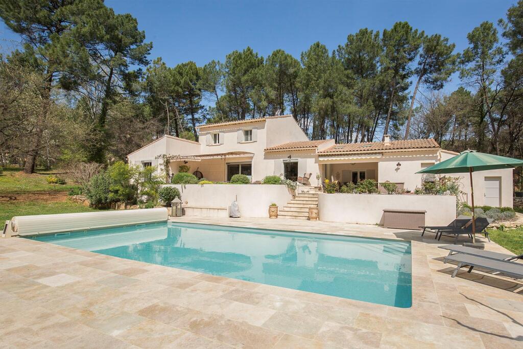 Main image of property: Provence-Alps-Cote d`Azur, Vaucluse, Roussillon