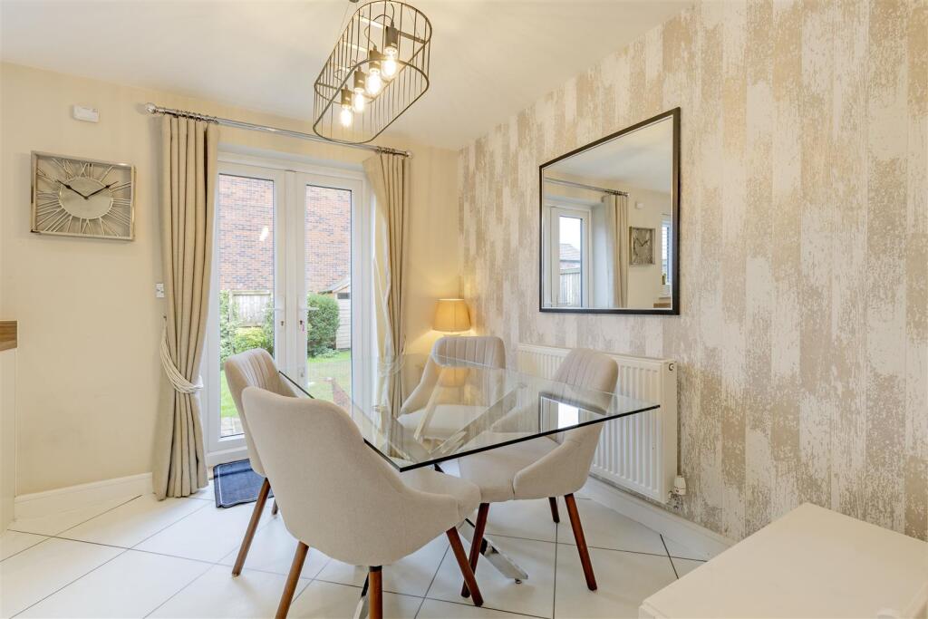 House in North East Derbyshire, Wingerworth - View 6