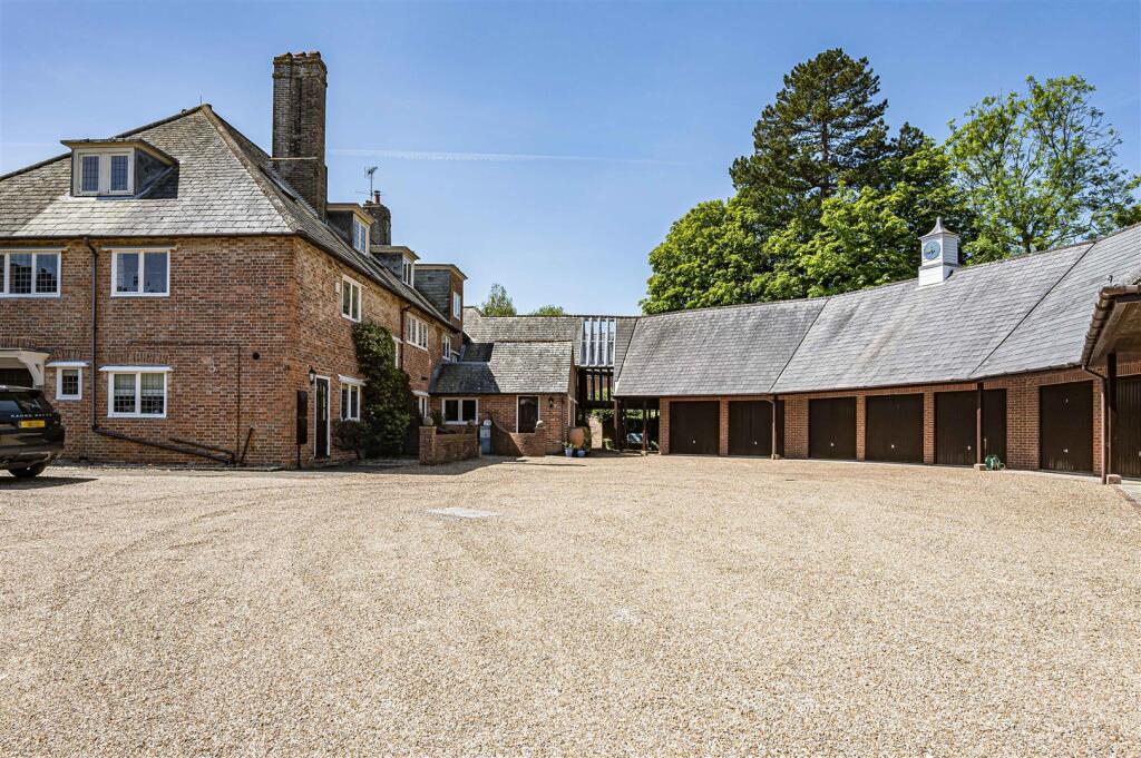 Little Beaulieu, Kings Ride, Alfriston