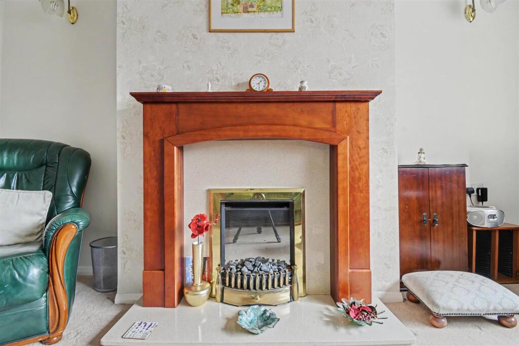 House in Doncaster - View 5