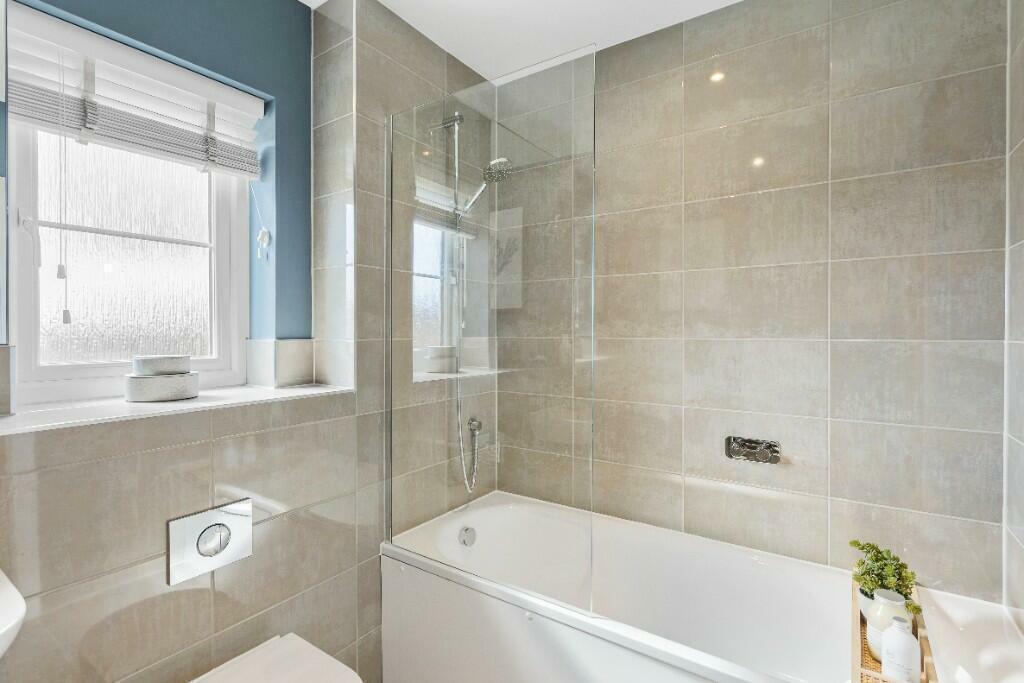 House in East Devon, Brixington, Exmouth - View 4