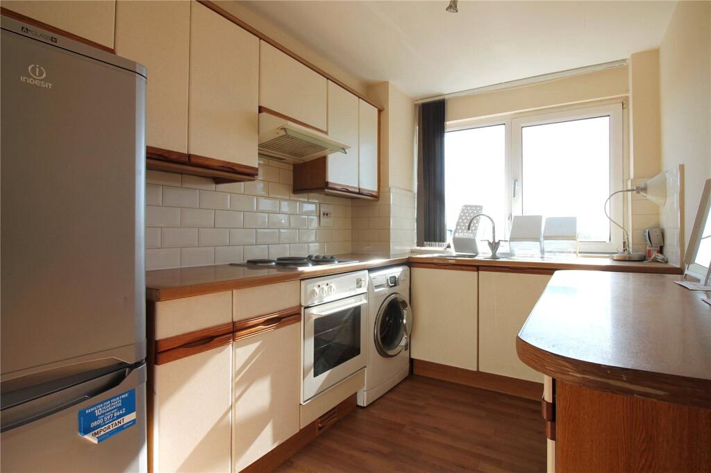 Apartment in Harrow - View 4