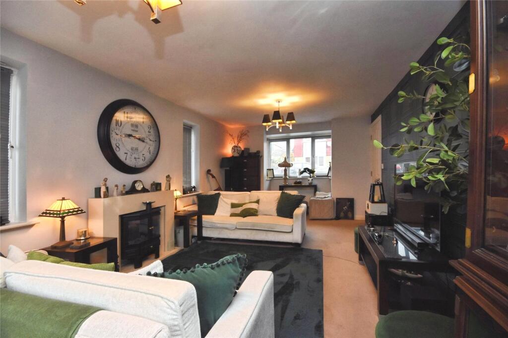 Athena Close, Southend-on-Sea, Essex, SS2 photo 4