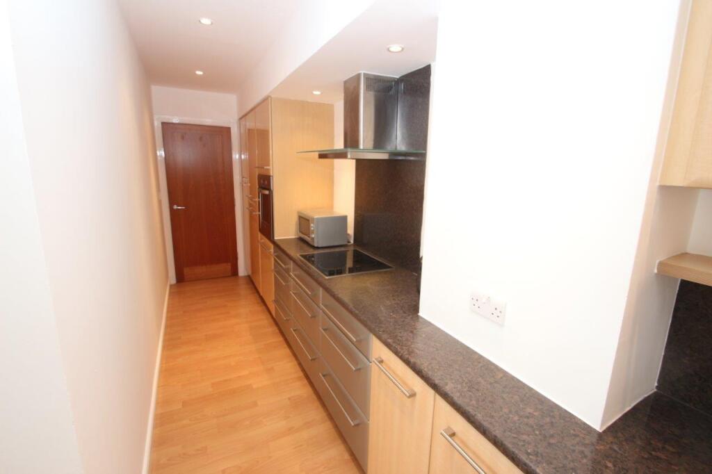 Apartment in Newcastle upon Tyne, Tyne and Wear - View 5