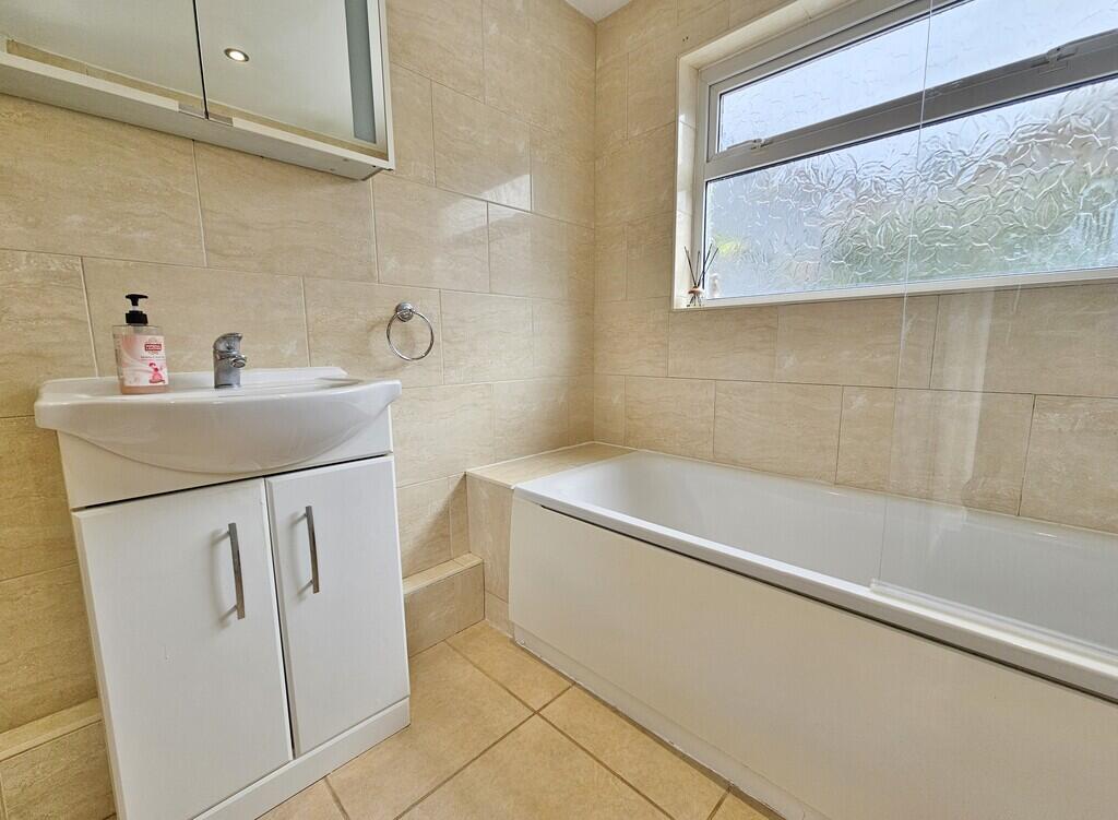 House in Portsmouth - View 5