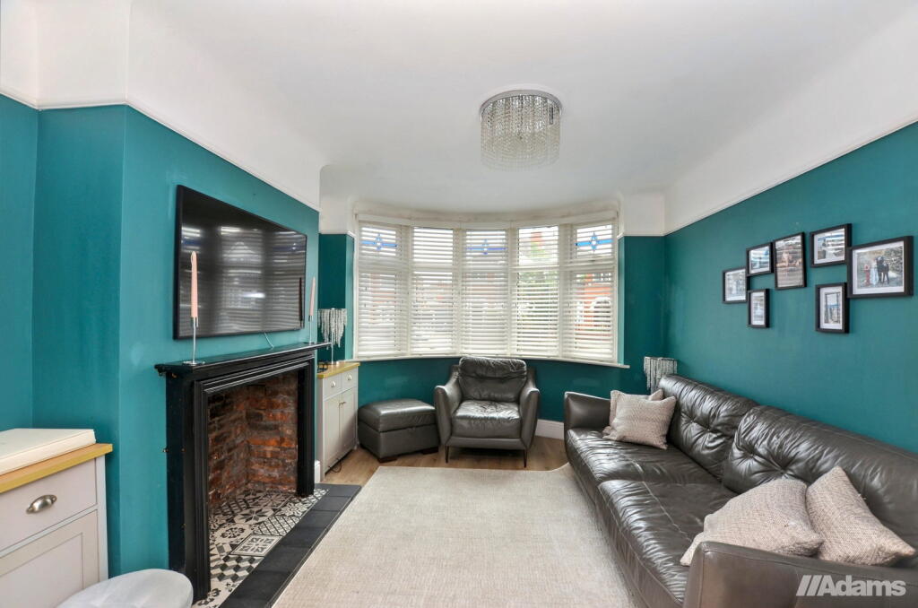 House in Runcorn, Dukesfield - More