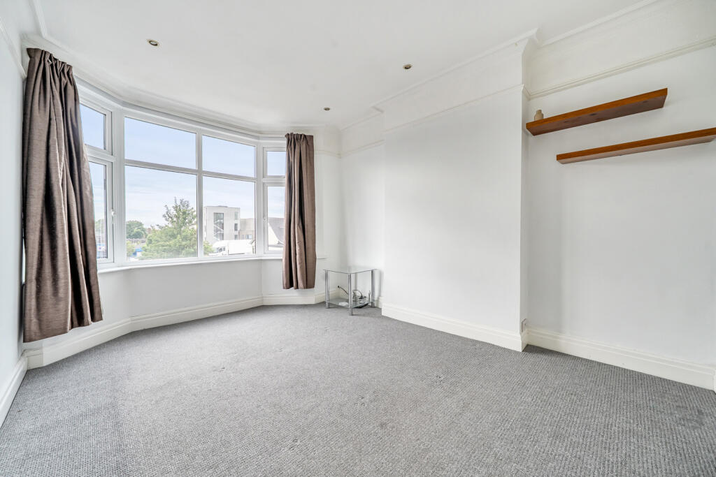 House in London - View 2