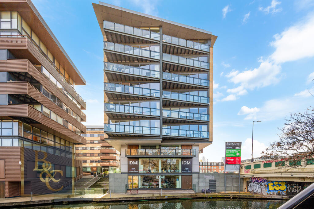 Main image of property: Gainsborough Studios West, 1 Poole Street, London, N1