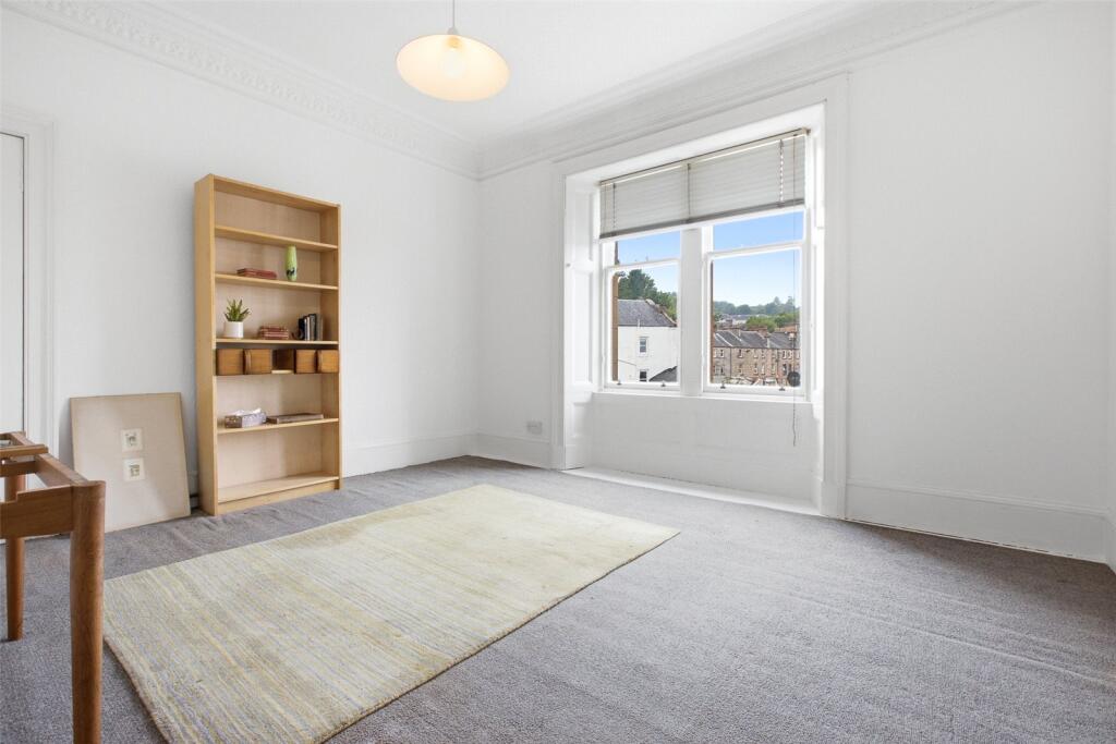 10E, Wallace Street, Stirling, FK8 - More