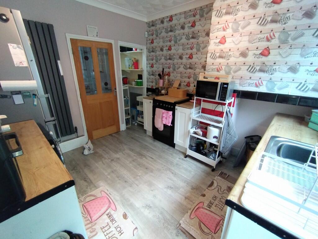 Queen Street, Kidsgrove, Stoke-on-Trent photo 5
