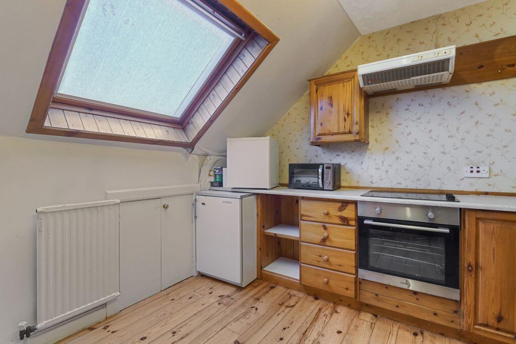 Apartment in Edinburgh, East Lothian - View 5