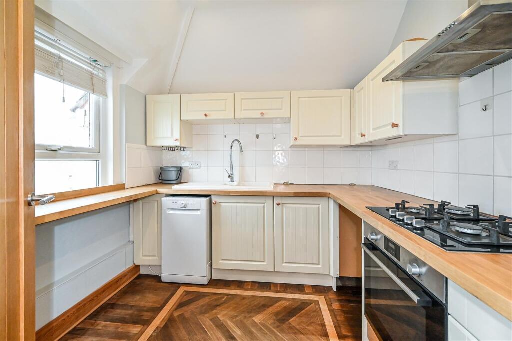 Apartment in Portsmouth - View 4