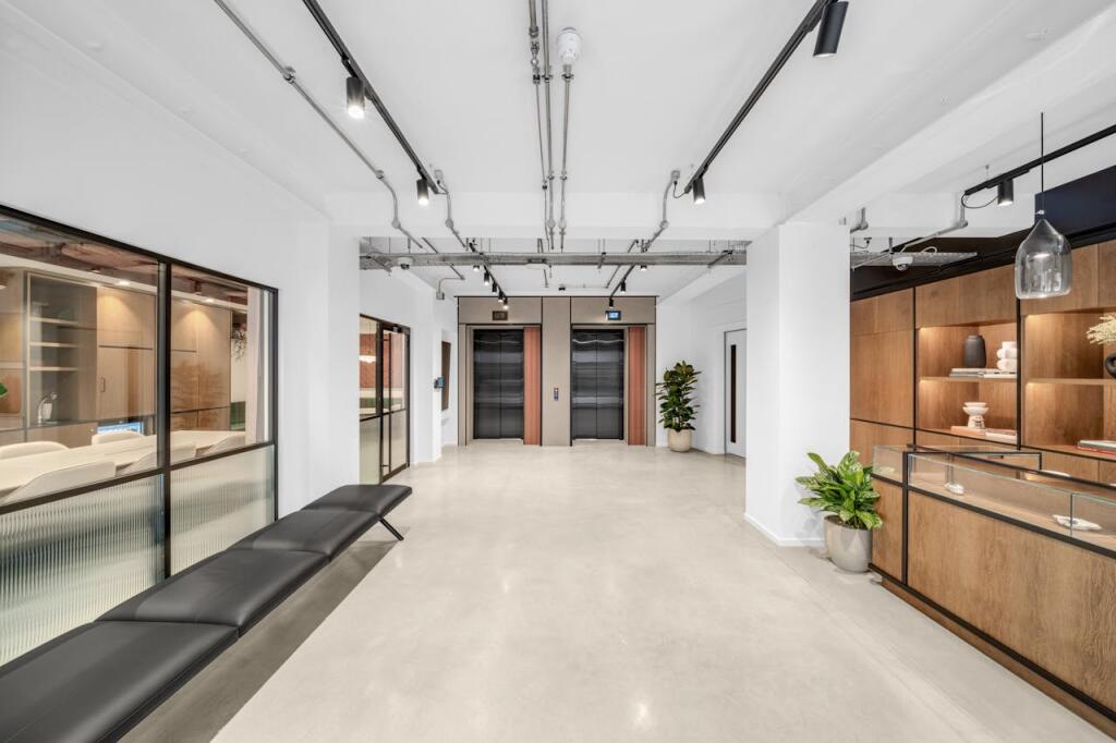 Main image of property: 20 Kirby Street, London, EC1N 8TS