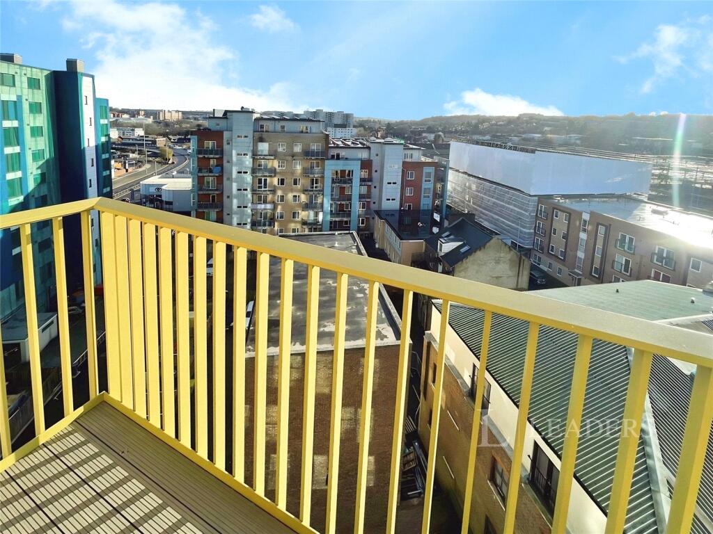 Main image of property: Castle Street, Luton, Central Bedfordshire