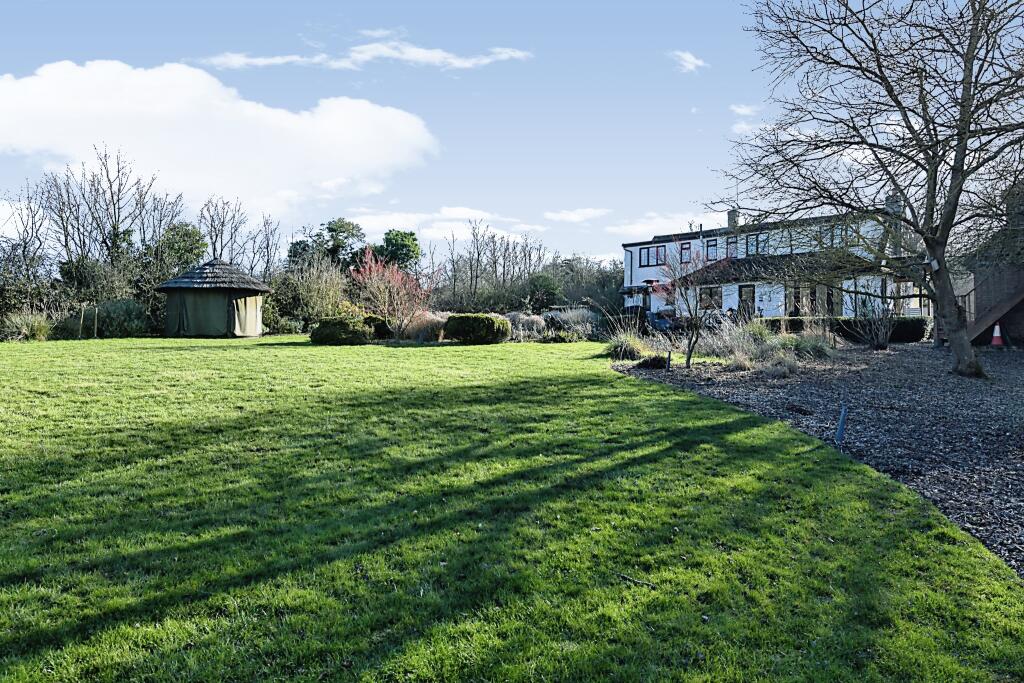 Main image of property: Main Road, Danbury, Chelmsford, Essex, CM3