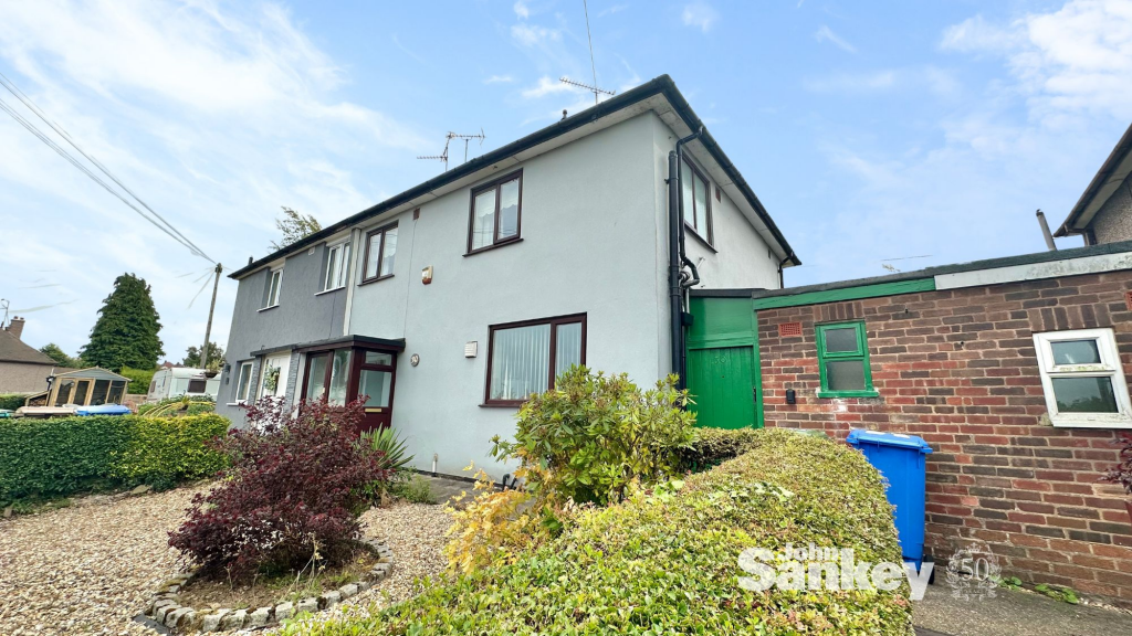 3-bed semi-detached on Harrison Road, Mansfield, NG18, £140,000