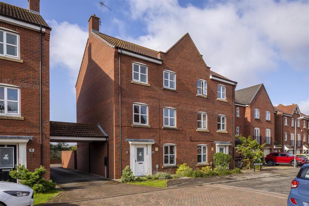 Main image of property: 4, Lancaster Way, Brough