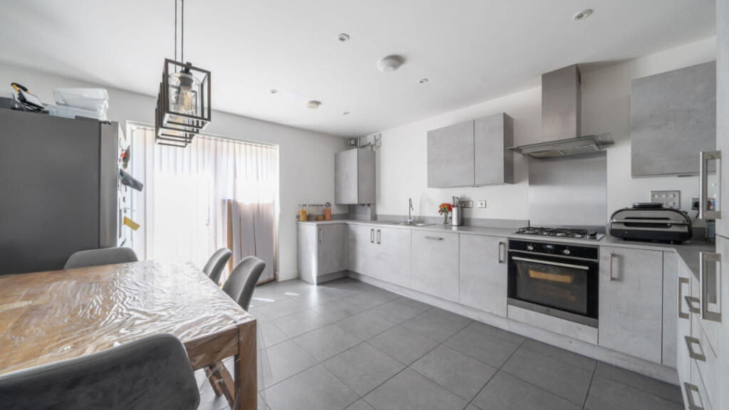 Main image of property: Blackthorn Avenue, Chigwell, IG7 4FW