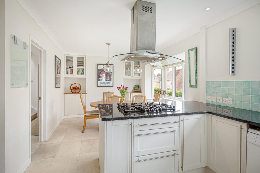 House in Uttlesford, Pleasant Valley, Saffron Walden - More