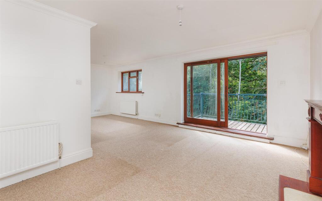 House in Portsmouth - View 4
