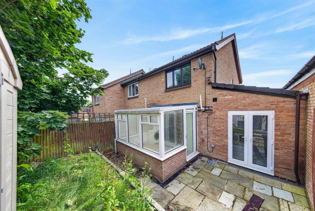 House in Milton Keynes, Great Holm, Loughton and Great Holm - View 2