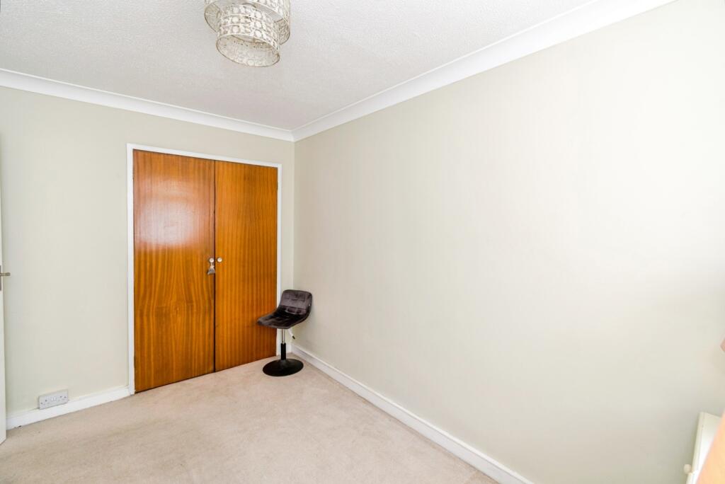 Apartment in Southampton - View 5