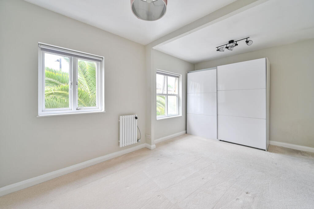 3 bedroom semi-detached house for rent