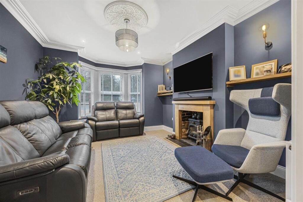 House in Knowl Hill - View 4