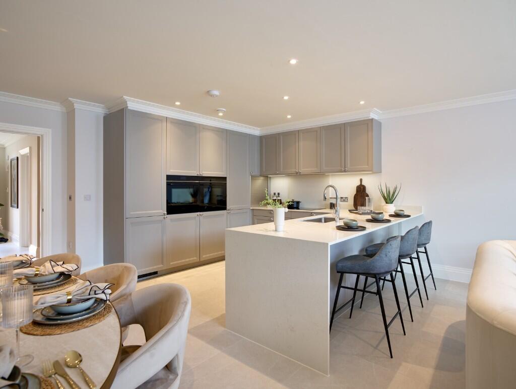 Main image of property: 17 Parvis Road,
West Byfleet,
Surrey
KT14 6EX