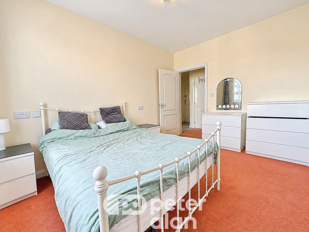 Apartment in Cardiff - More
